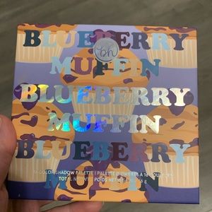 Bh Cosmetics Blueberry Muffin Eyeshadow palette